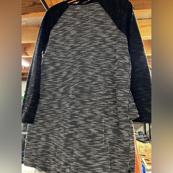Merona black and white tunic - Picture 3 of 3